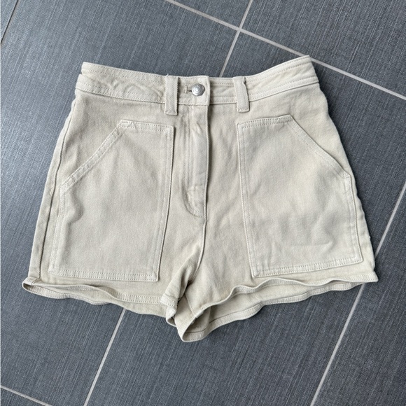Wilfred cargo shorts - size 4 - Picture 3 of 5